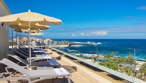 Sun deck
