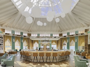 3 bars/lounges, cocktail bar, lobby lounge