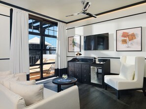 1 bedroom, minibar, in-room safe, desk