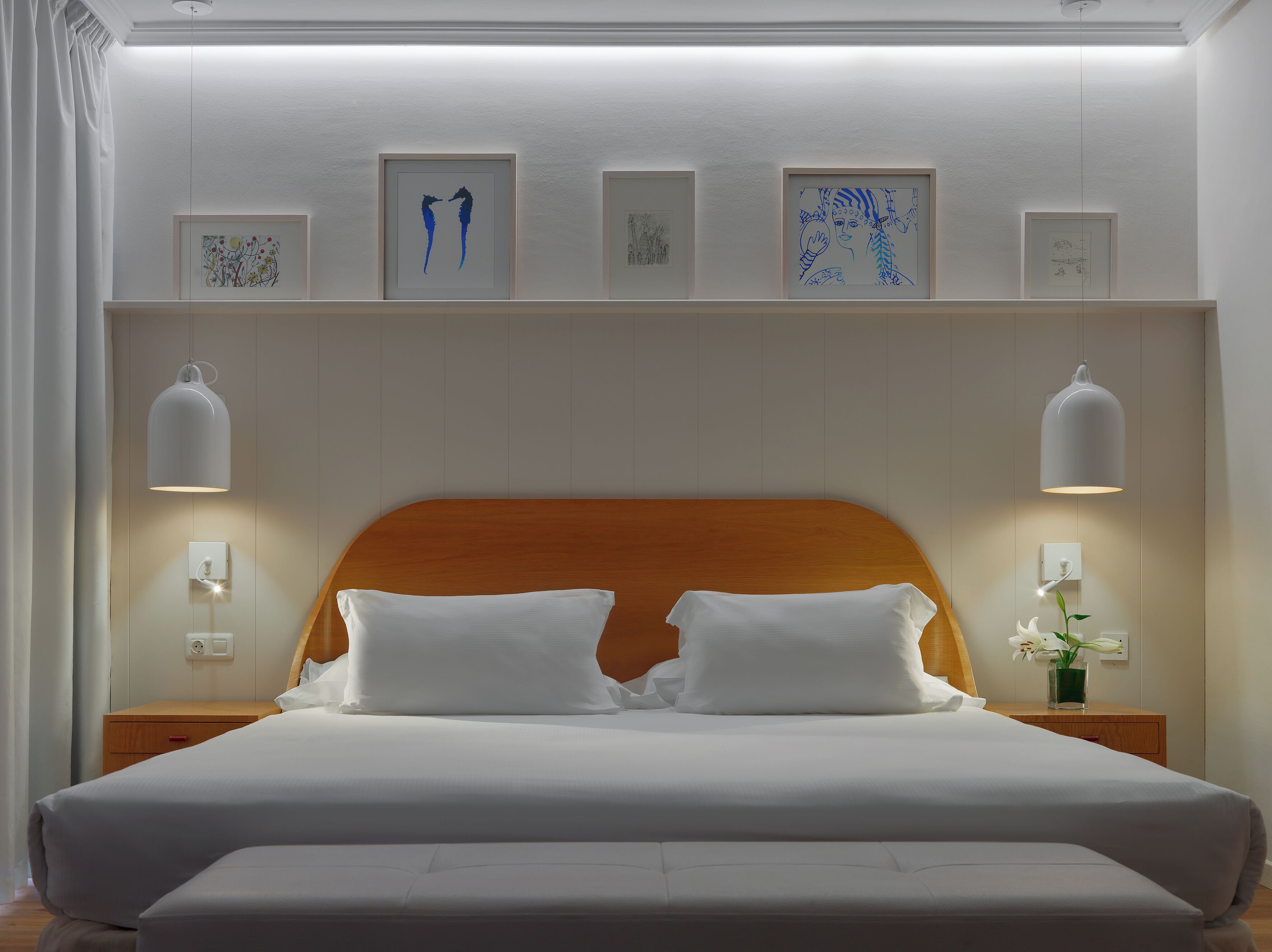 Minibar, in-room safe, desk, laptop workspace