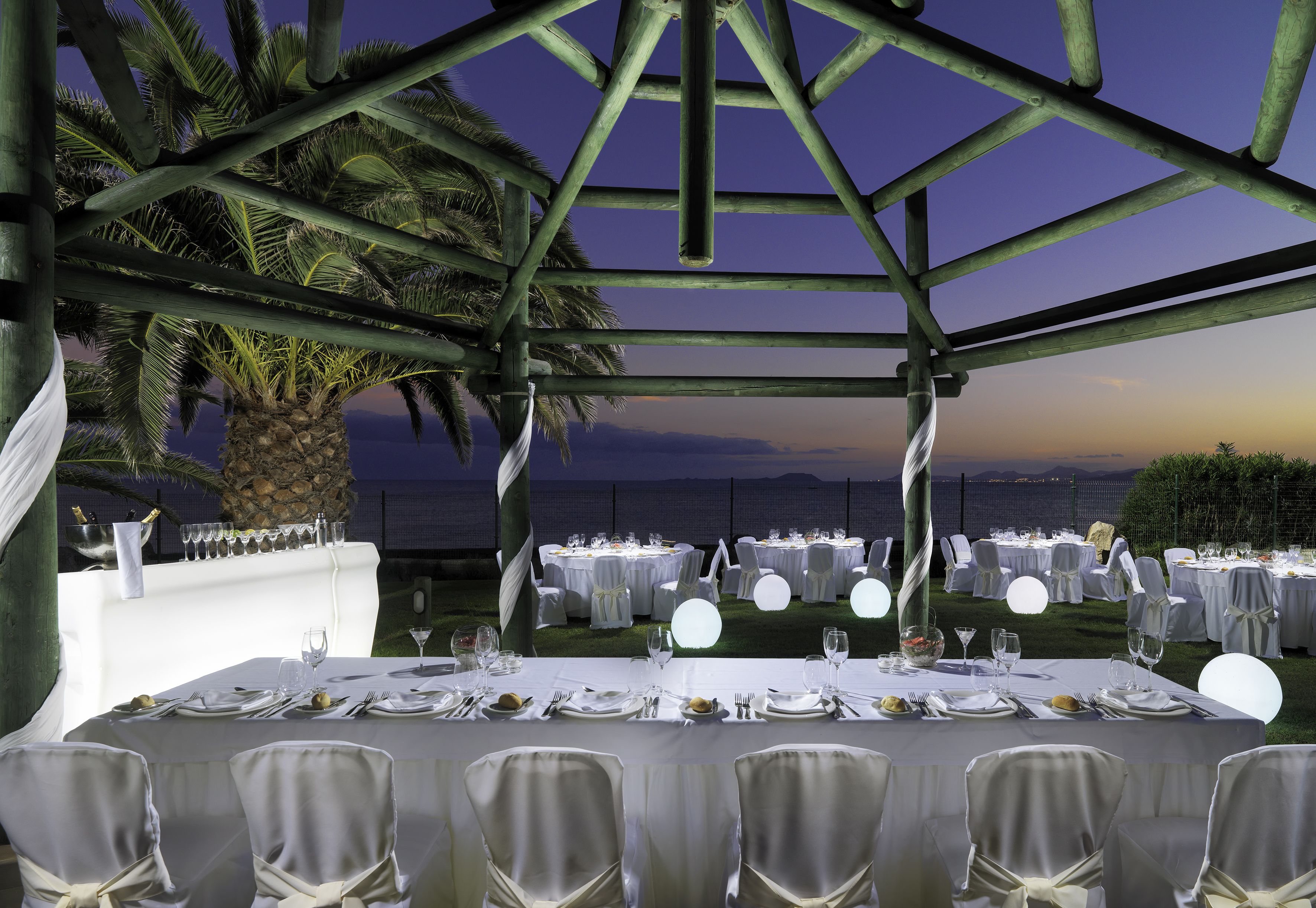 outdoor banquet area