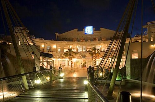 HL Paradise Island