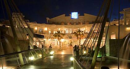HL Paradise Island