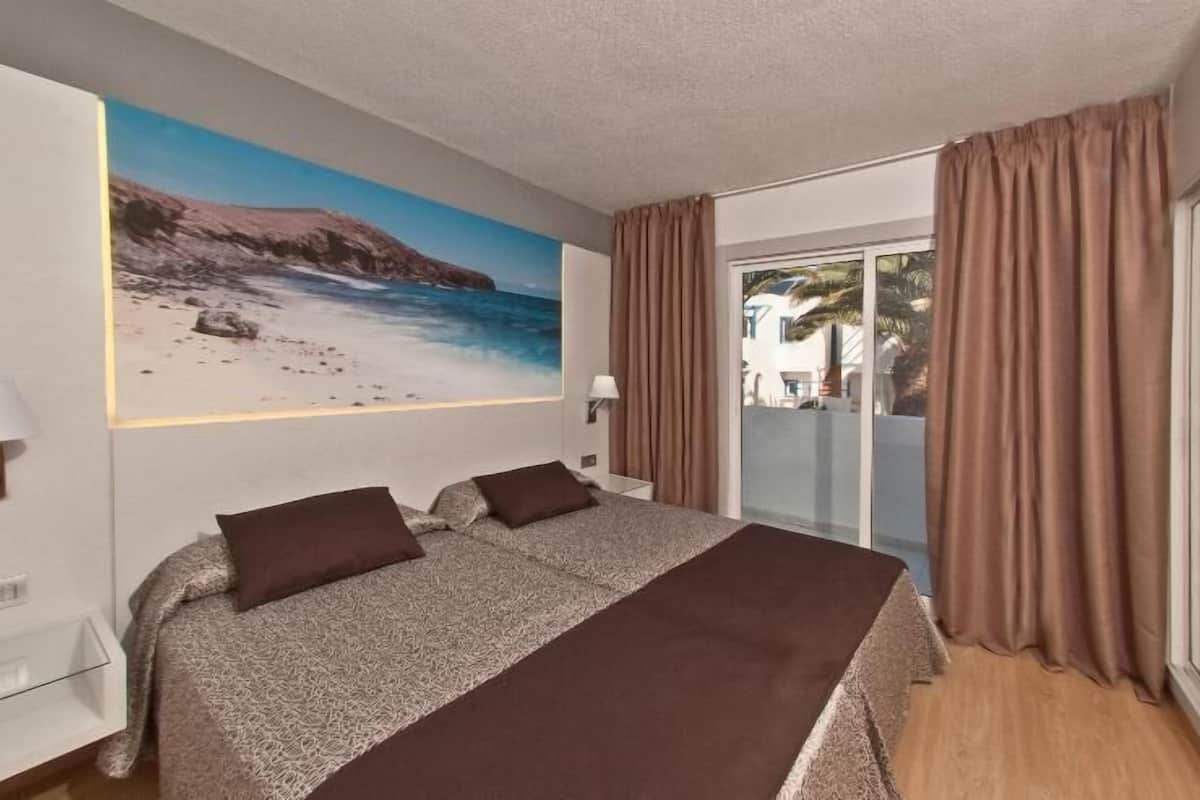 In-room safe, blackout curtains, free cots/infant beds, WiFi