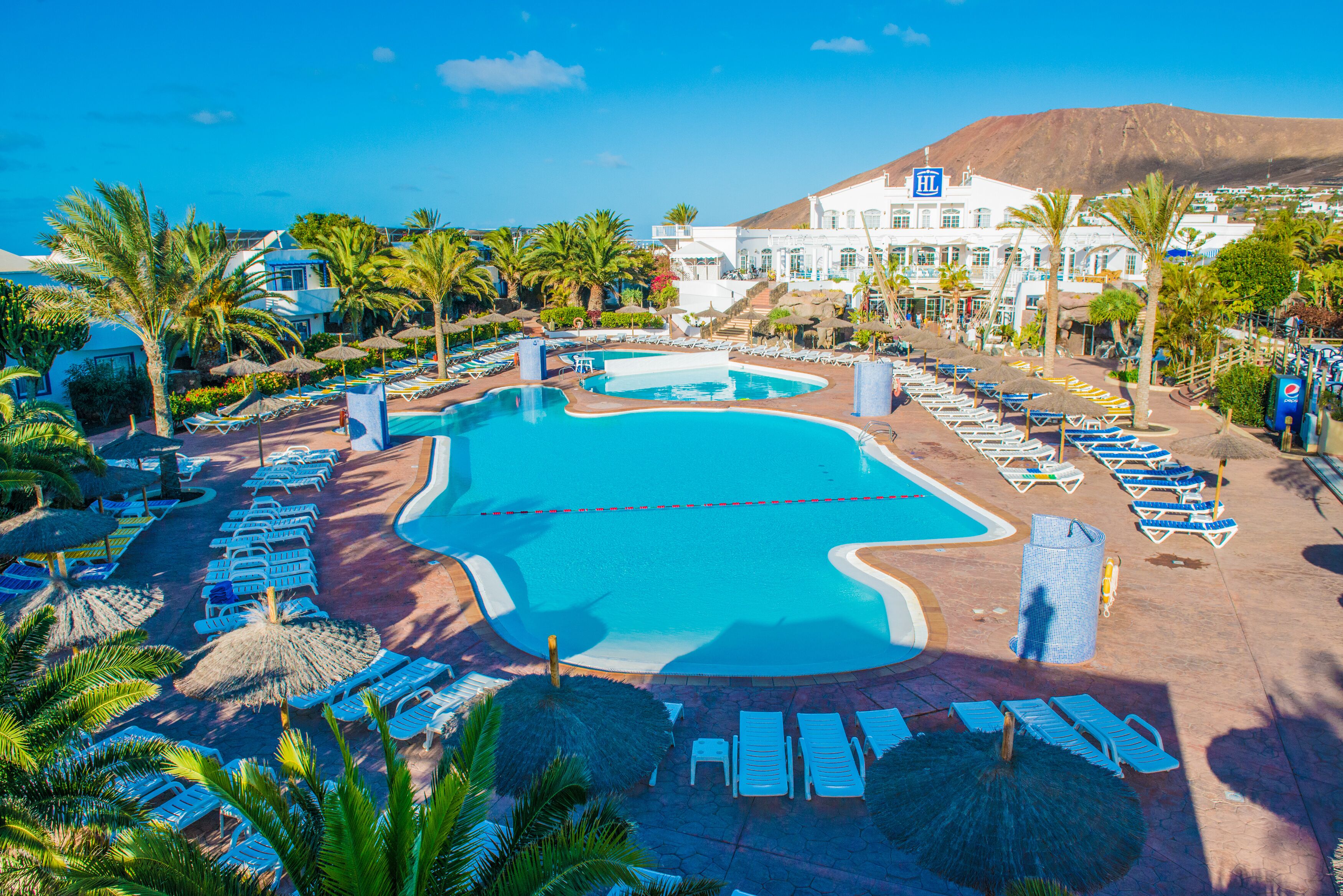 6 piscines extérieures
