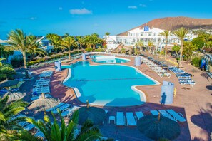 6 outdoor pools - Paradise Island (Yaiza)