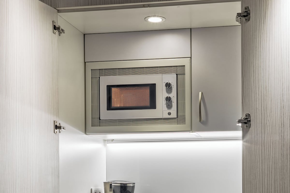 fridge, microwave, coffee/tea maker, electric kettle