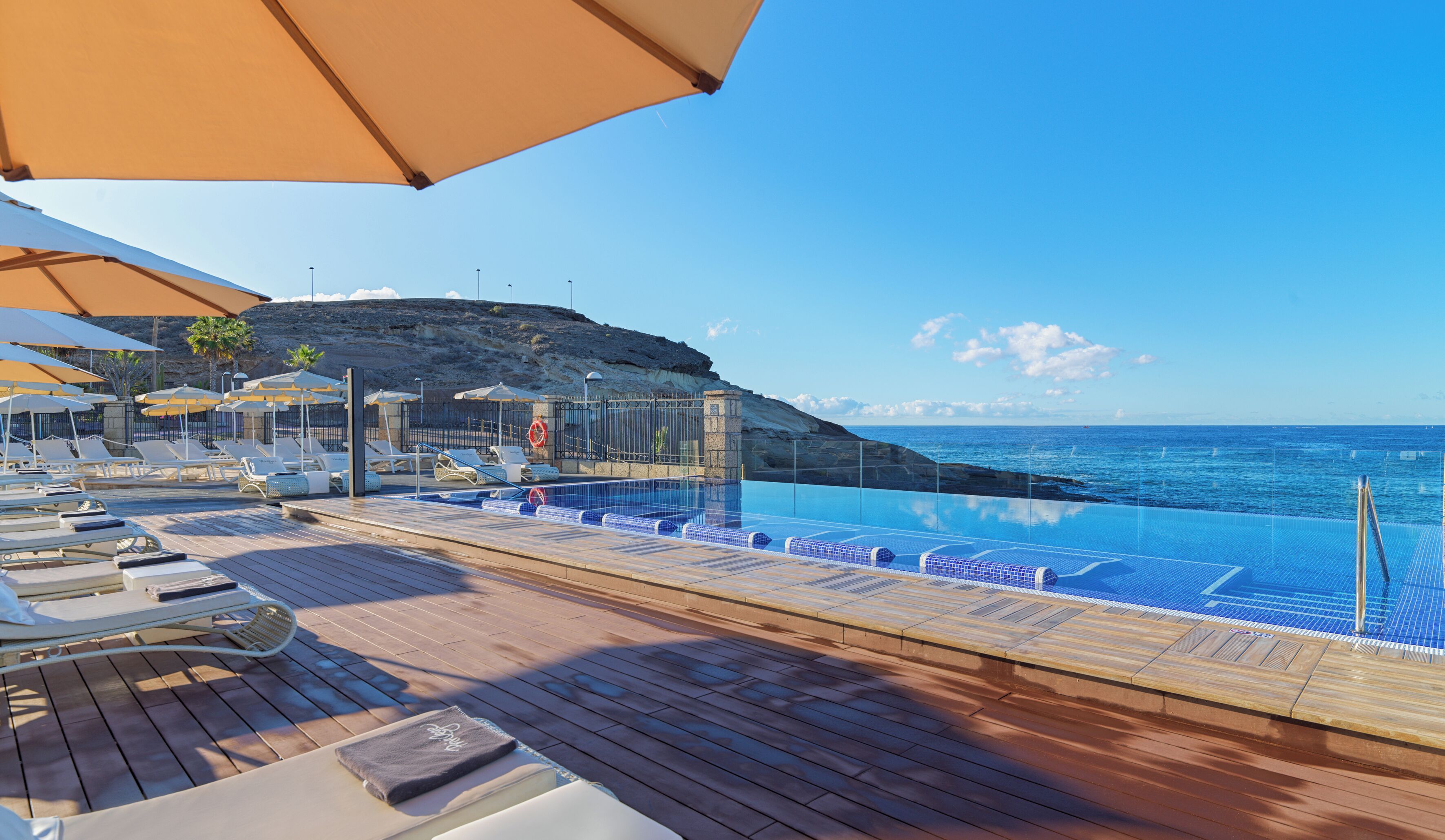 Bureau, lits pliants/supplémentaires gratuits, Wi-Fi gratuit