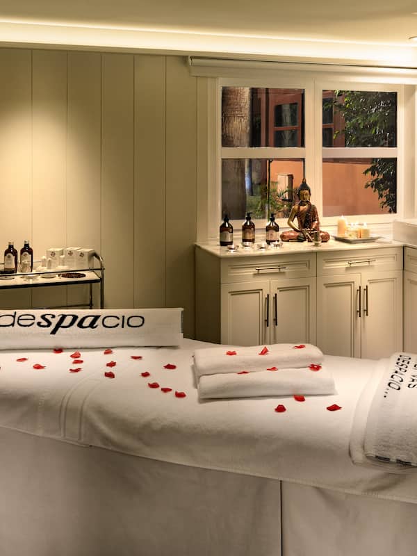 Turkish bath/hammam, body treatments, body wraps, facials, massages