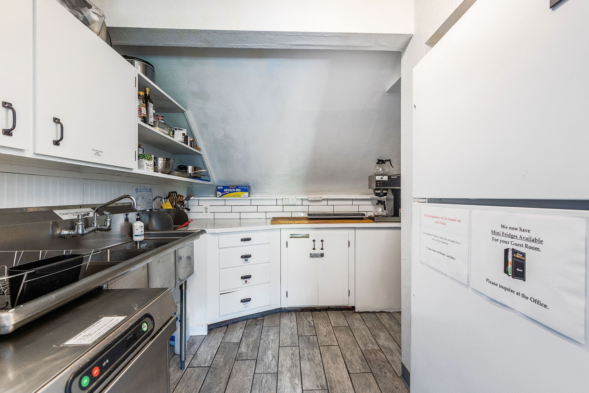 50-inch flat-screen tv with digital channels, tv