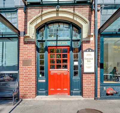 College Inn Hotel