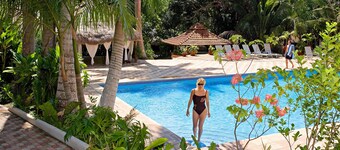 Mayaland Hotel & Bungalows