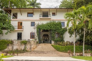 Building design - Mayaland Hotel & Bungalows (Chichen Itza)