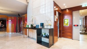 Lobby lounge - EXE Toscana (Lucca)