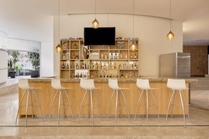 Bar (en el alojamiento)