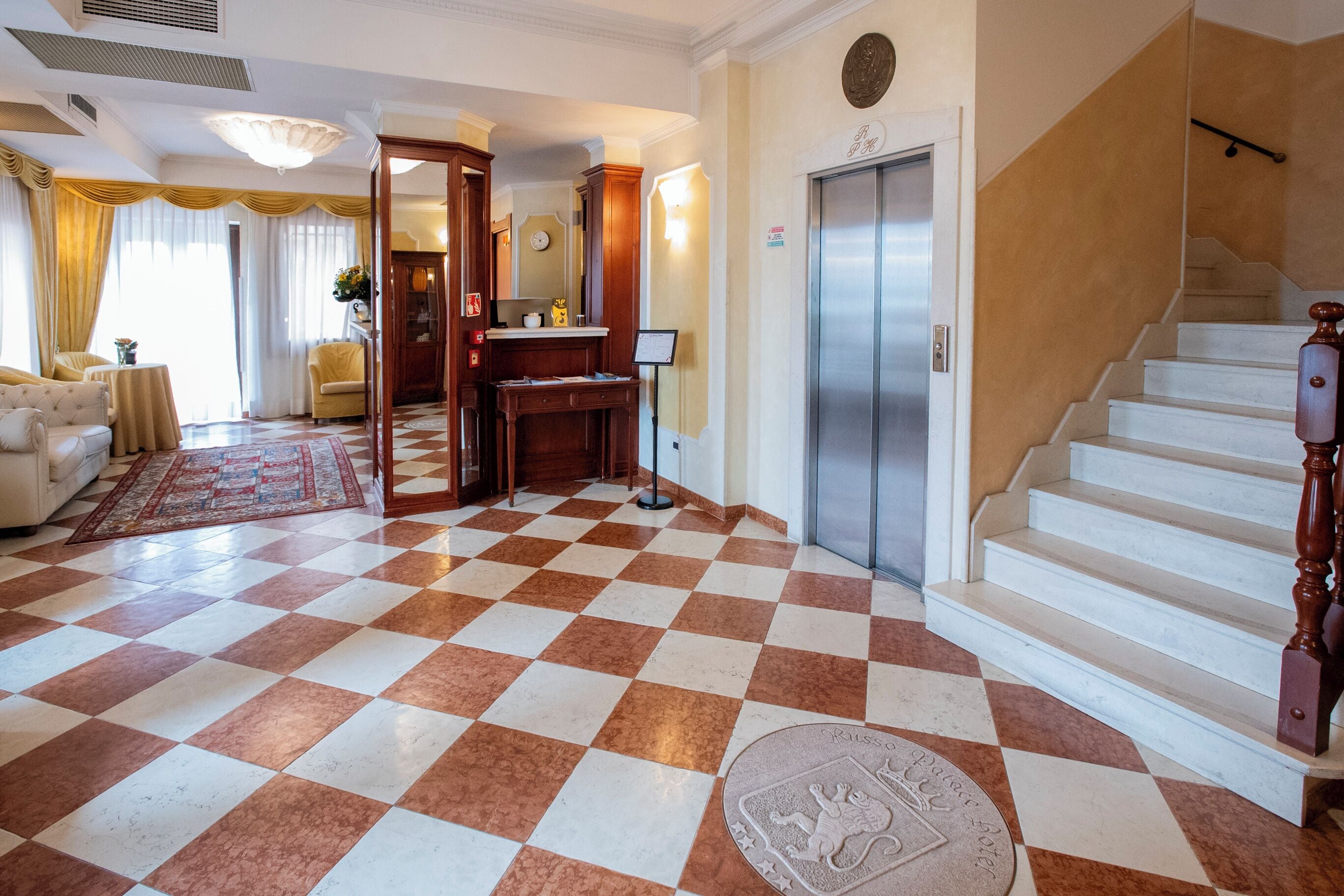 Photo - Russo Palace Hotel
