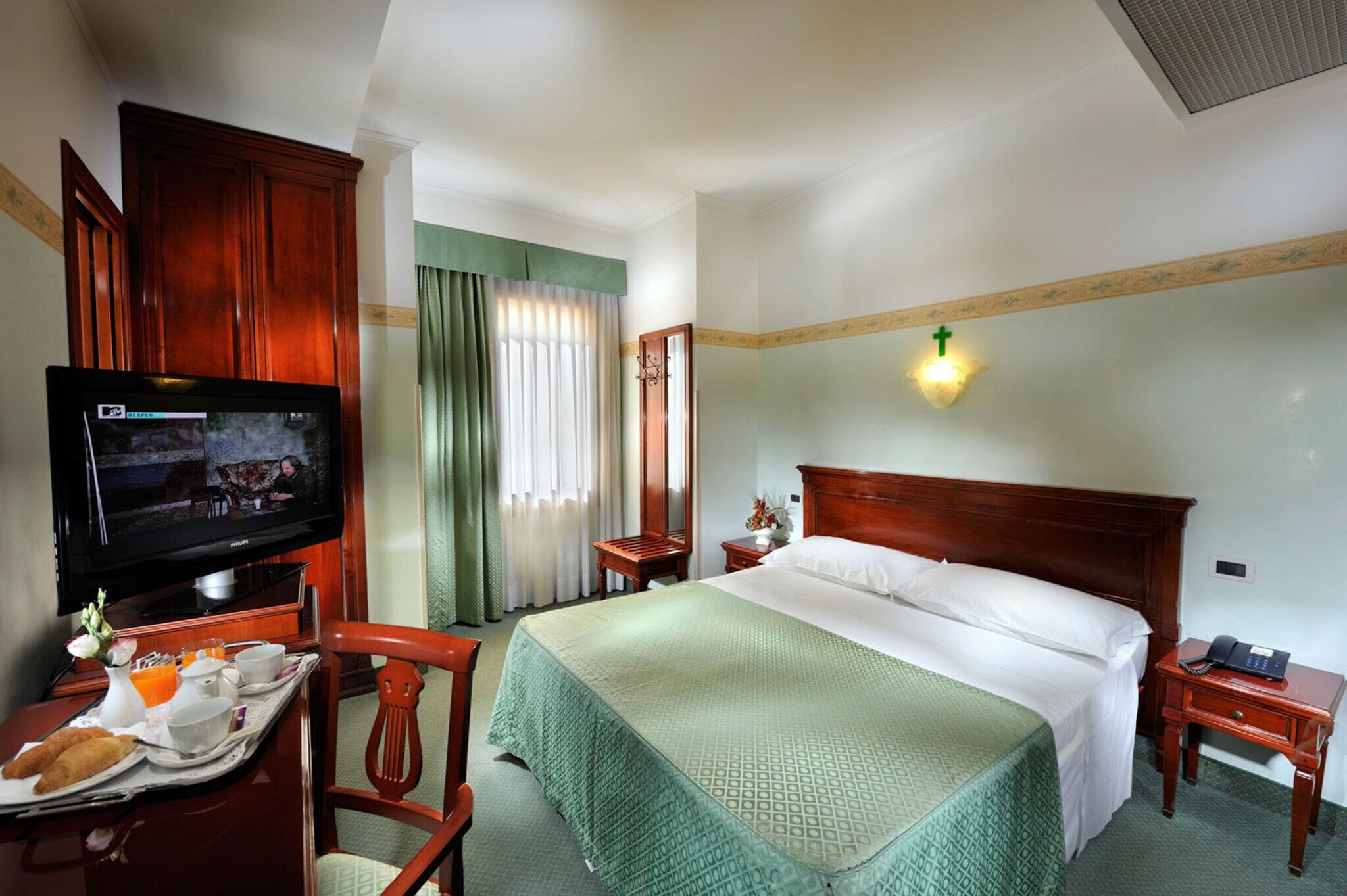 Minibar, in-room safe, desk, blackout curtains