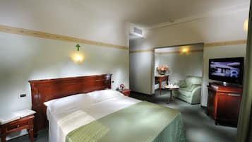 Minibar, in-room safe, desk, blackout curtains
