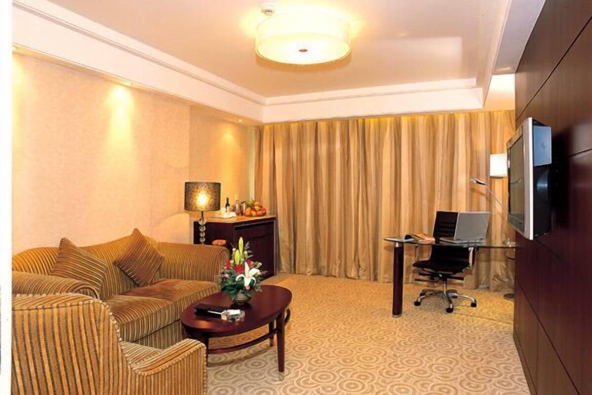Executive Room | Living room
