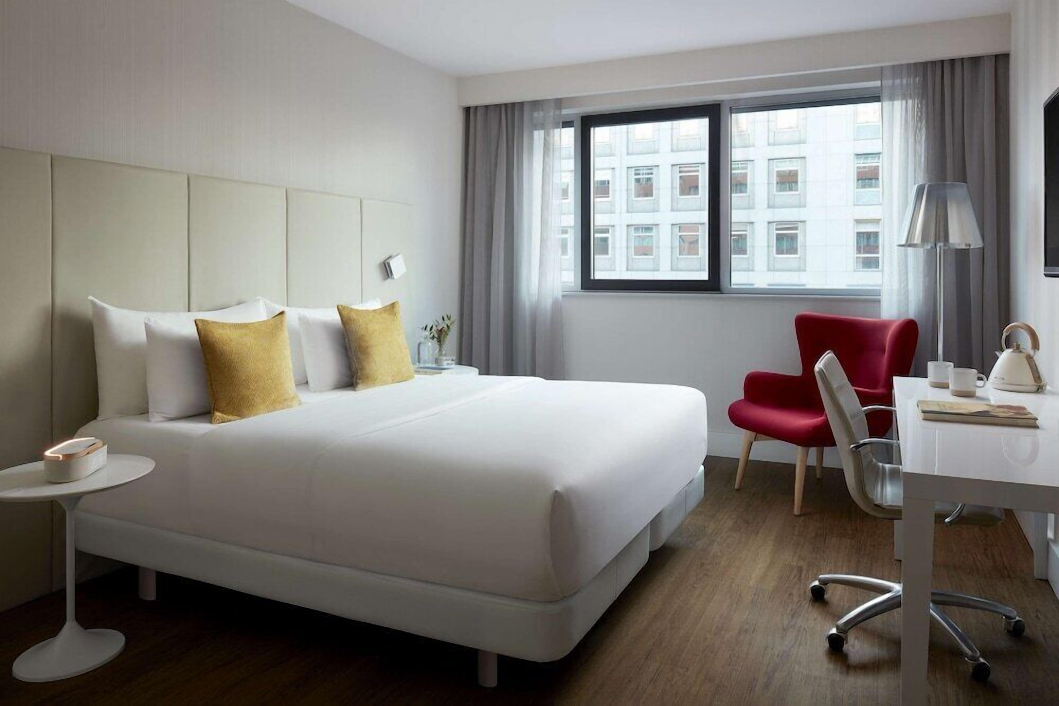 Ropa de cama hipoalergénica, colchones con acolchado adicional, minibar