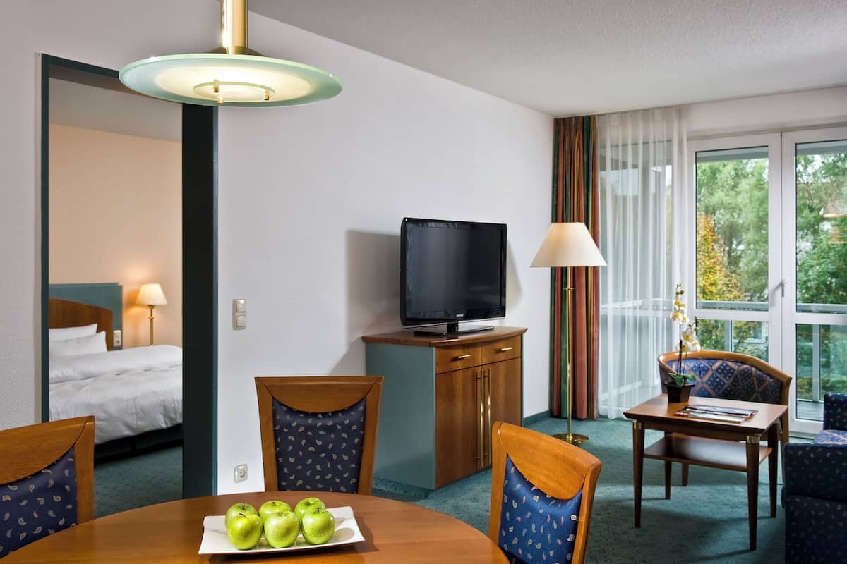 Suite, 1 Double Bed with Sofa bed, Balcony (Separate Living Area) | Premium bedding, in-room safe, desk, laptop workspace