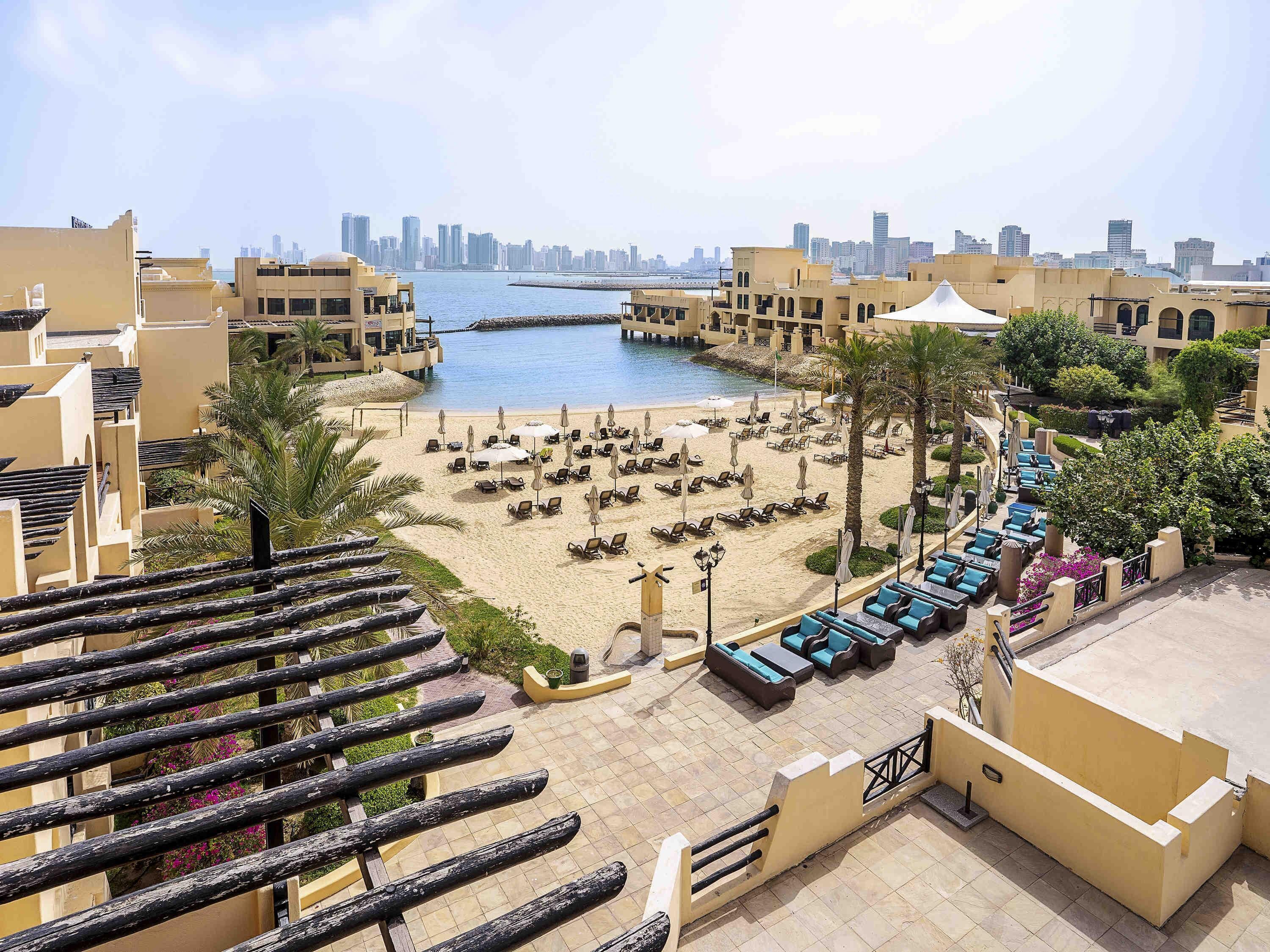 Superior Room, 1 King Bed, Balcony, Beach View
