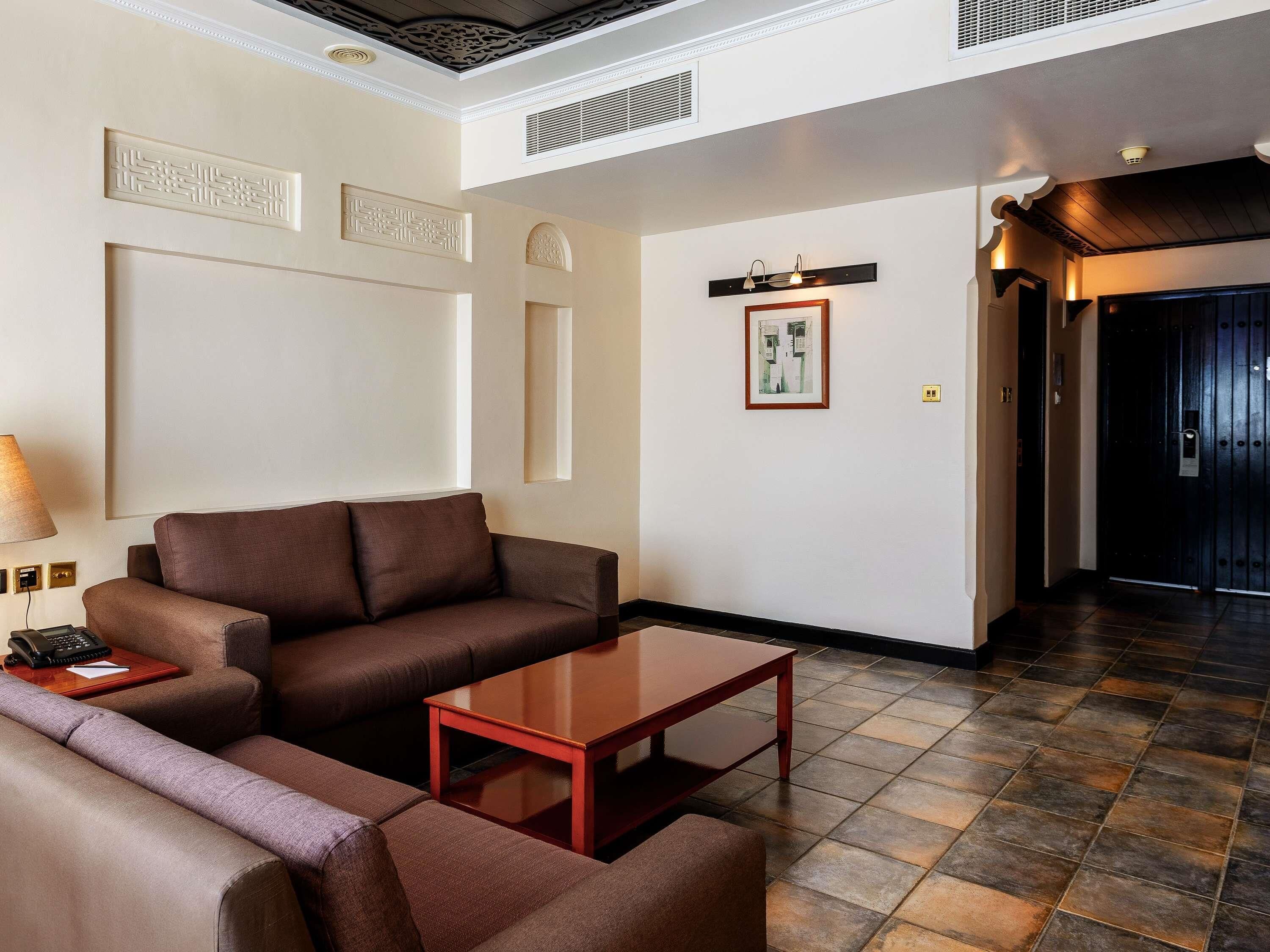 Suite, 1 Double Bed with Sofa bed | Premium bedding, down comforters, minibar, in-room safe