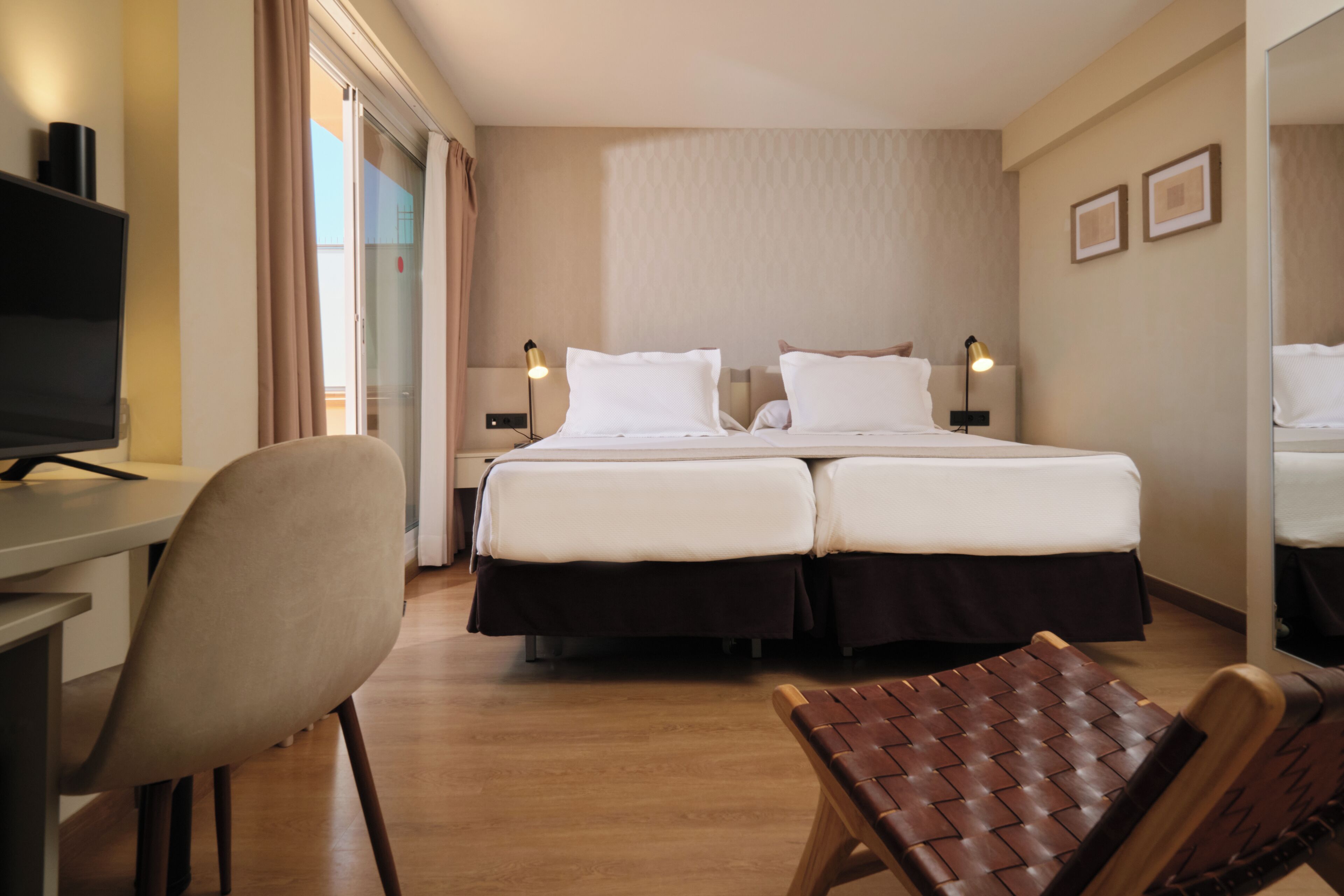superior room, balcony, sea view | hypo-allergenic bedding, down duvets, minibar, in-room safe