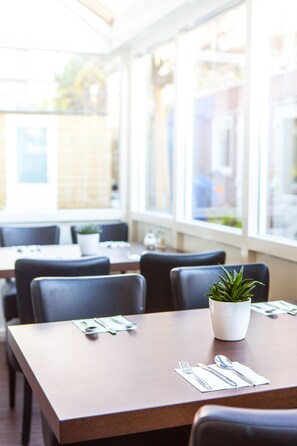 Dining - Hotel Victorie (Amsterdam)