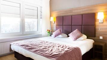 In-room safe, desk, iron/ironing board, free WiFi