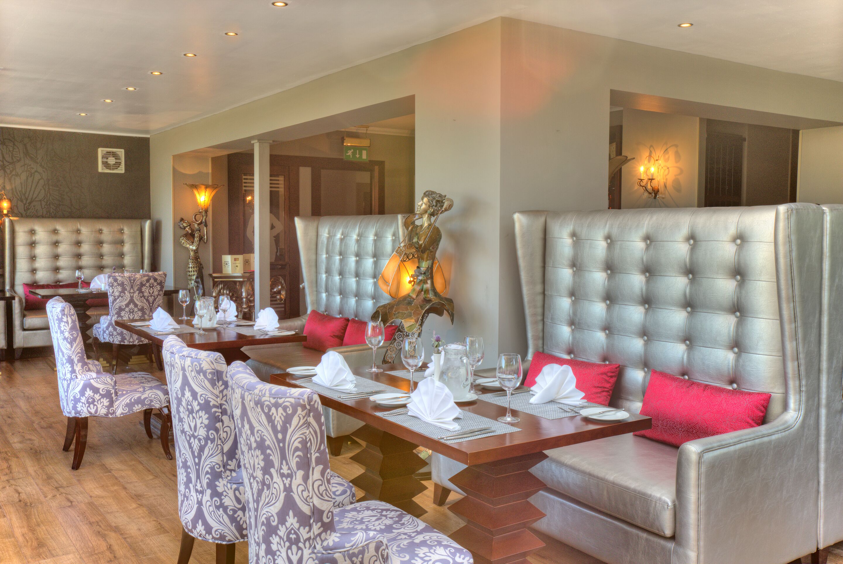 breakfast, lunch and dinner served