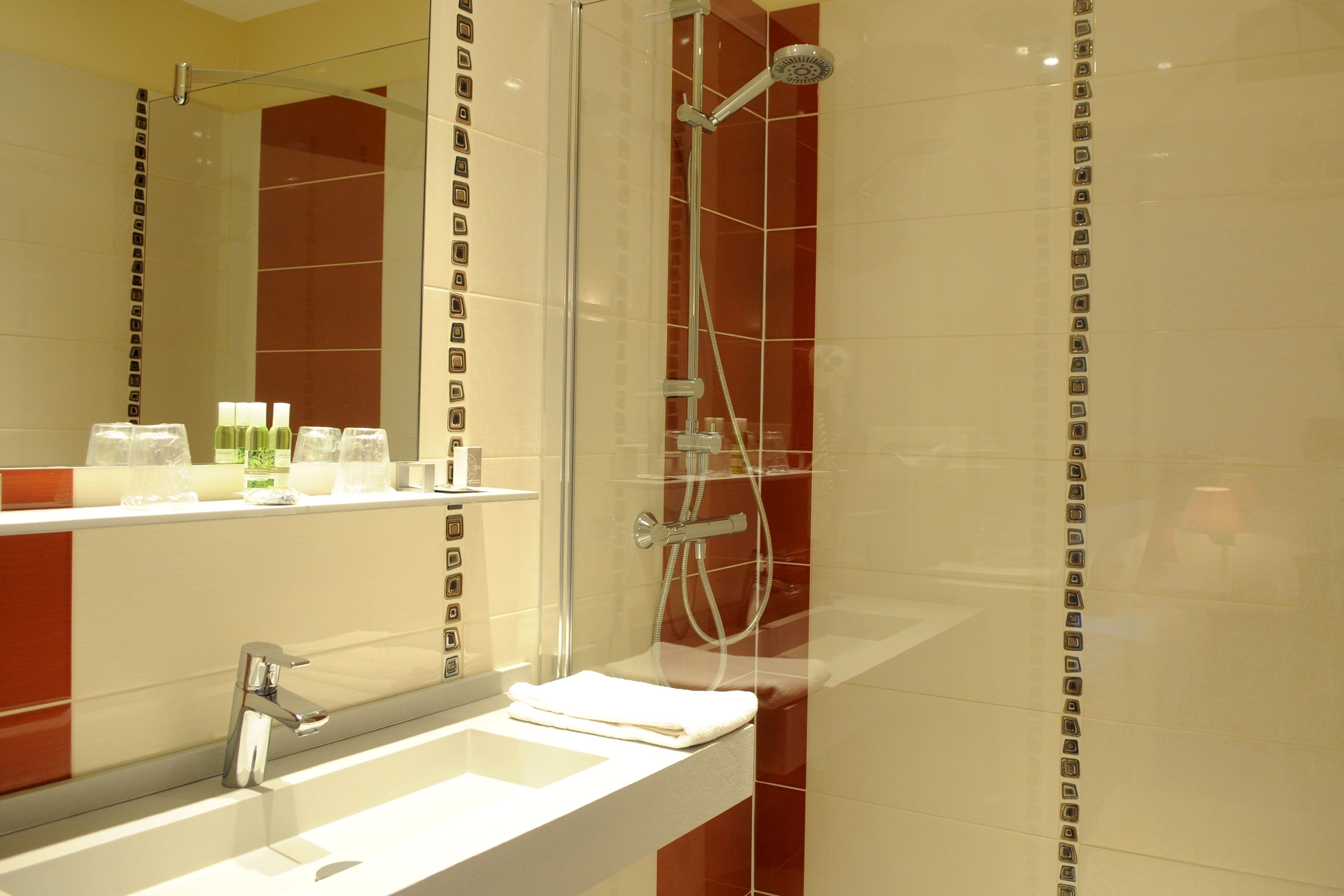 superior double room, 1 queen bed | bathroom | hair dryer