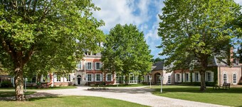 Logis Le Domaine De Valaudran