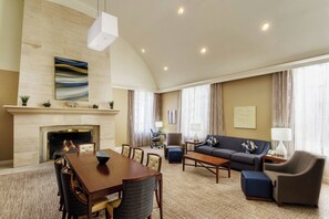 Presidential Suite, 1 Bedroom, City View | Living room | Flat-screen TV
