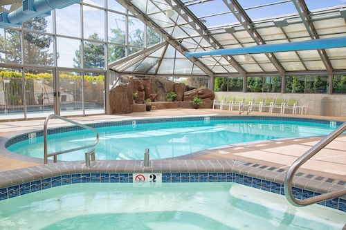 Holiday Inn Express & Suites Richland by IHG