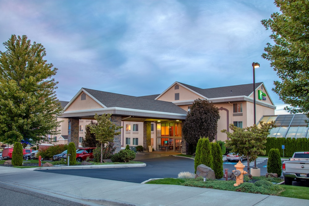 Holiday Inn Express & Suites Richland, an IHG Hotel photo 7