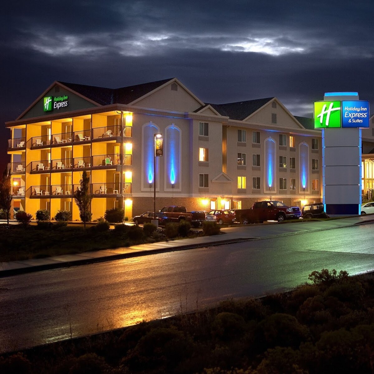 Holiday Inn Express & Suites Richland, an IHG Hotel Reviews, Deals