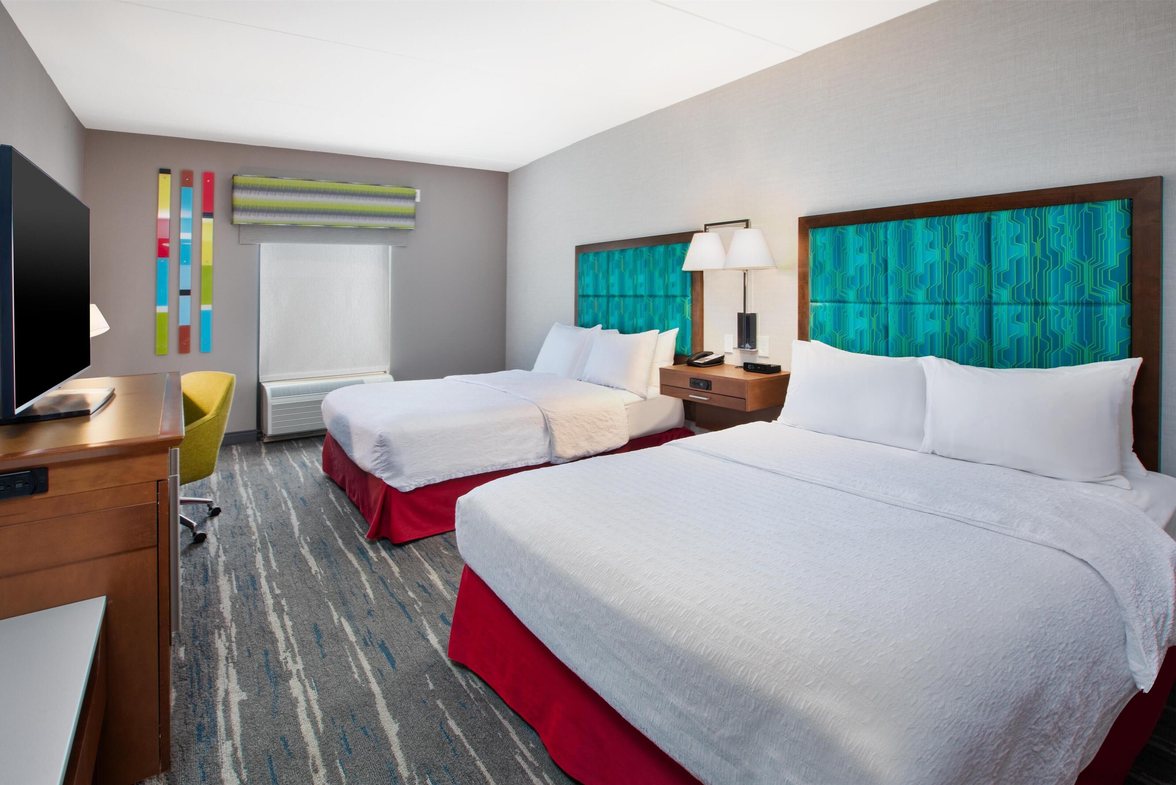 Room, 2 Queen Beds, Accessible, Non Smoking (Accessible Tub) | Premium bedding, in-room safe, desk, blackout curtains