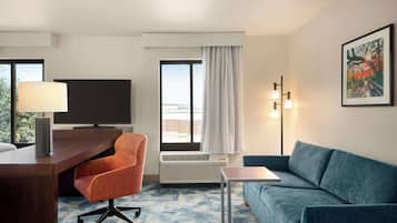Studio, Two Queen Beds, Non-Smoking | Desk, iron/ironing board, free WiFi, bed sheets