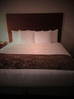 Ropa de cama de alta calidad y escritorio 