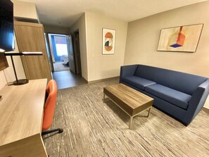 Pillowtop beds, in-room safe, desk, blackout drapes