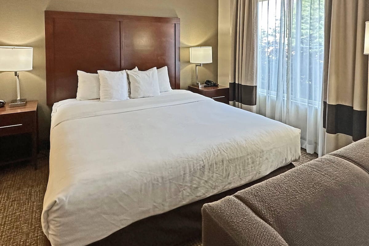 In-room safe, desk, laptop workspace, blackout drapes