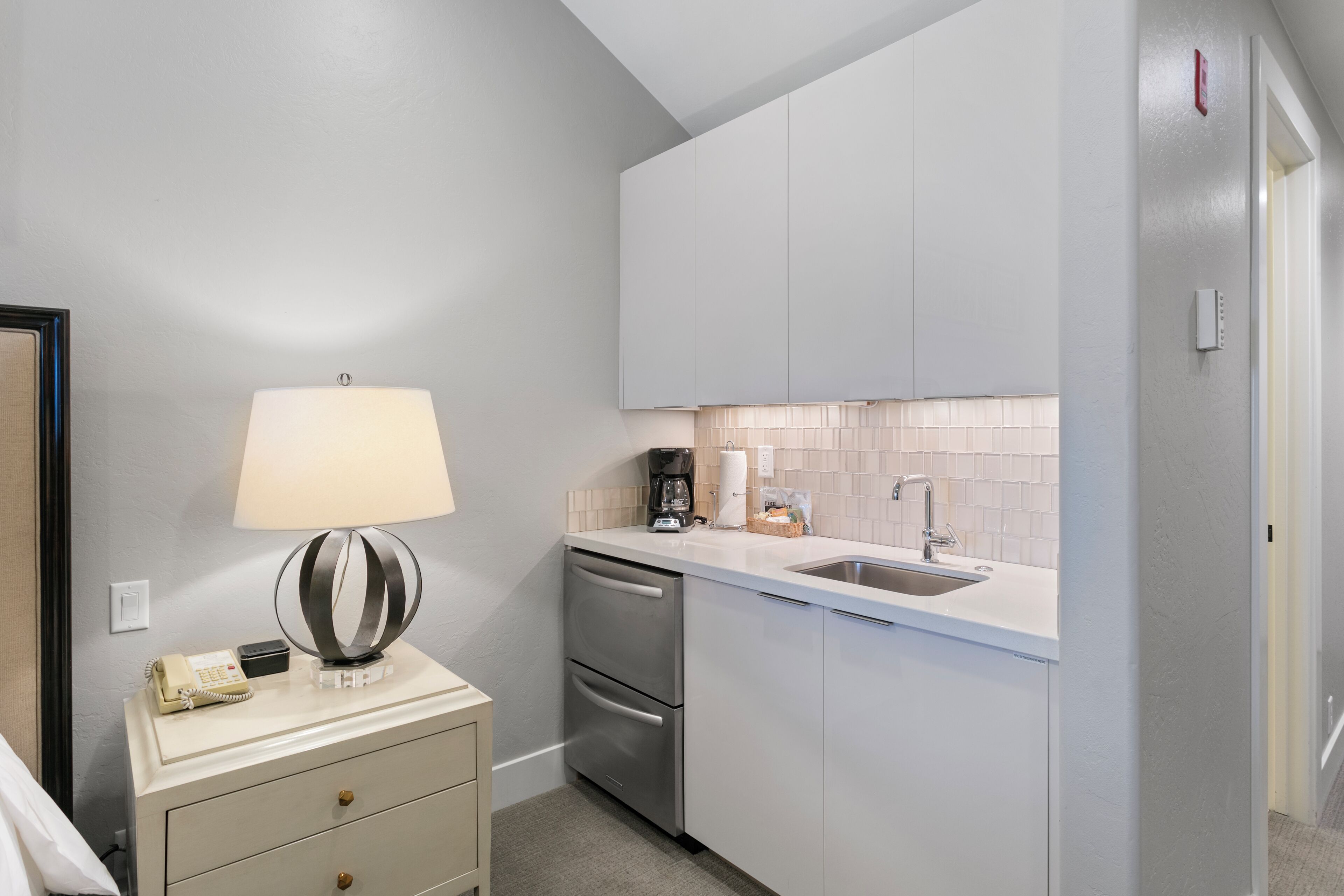 room | private kitchenette | coffee/tea maker