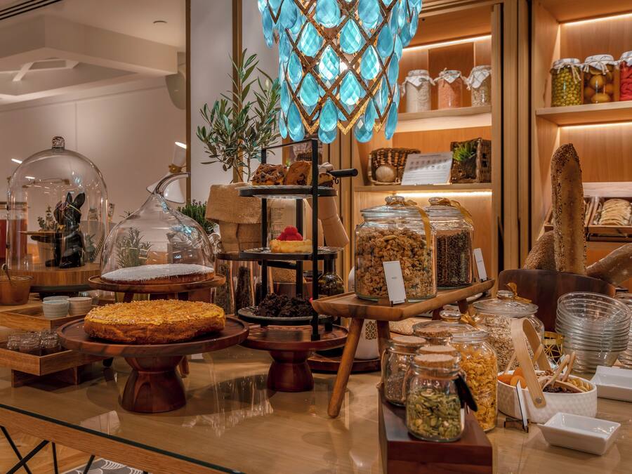 Tägliches Frühstücksbuffet gegen Gebühr