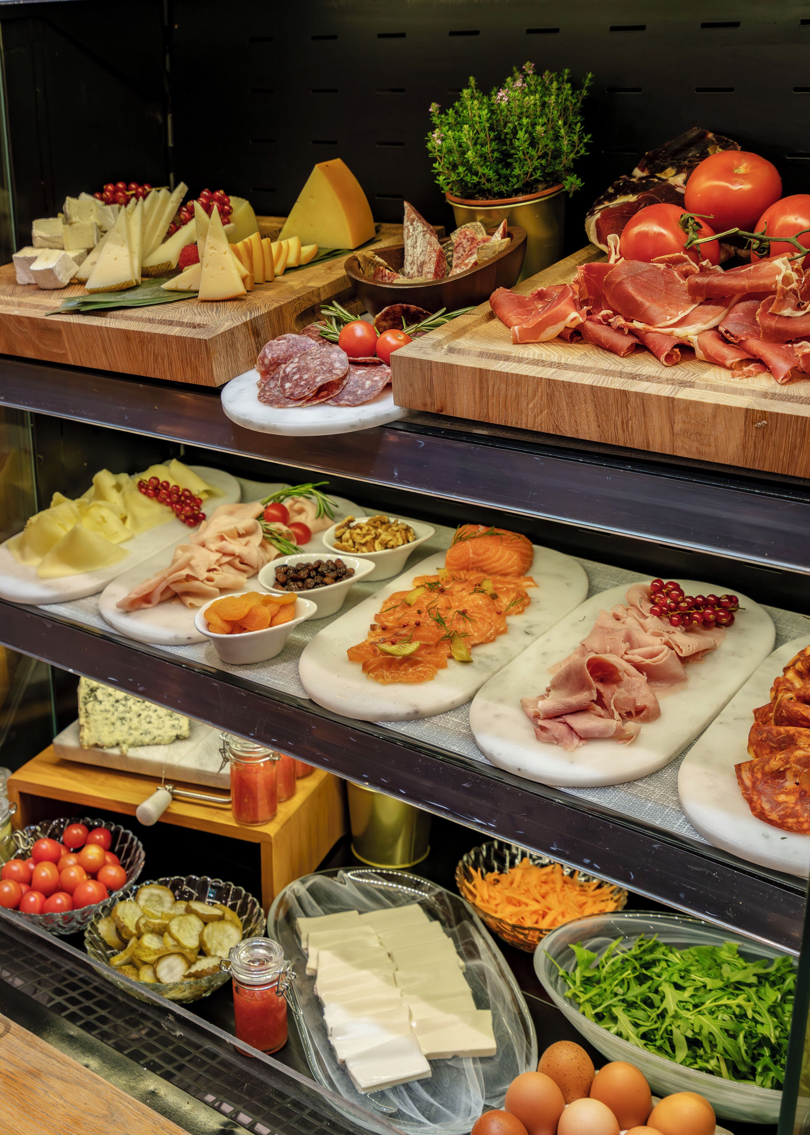 daily buffet breakfast (eur 17.6 per person)