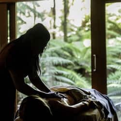 Sale per trattamenti di coppia, sauna, vasca idromassaggio