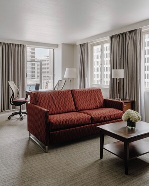 Suite, 1 grand lit, cuisinette (with Terrace) | 1 chambre, literie de qualité, lit avec matelas à plateau-coussin