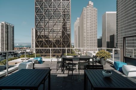 Terrace/patio. Club Quarters Hotel in San Francisco