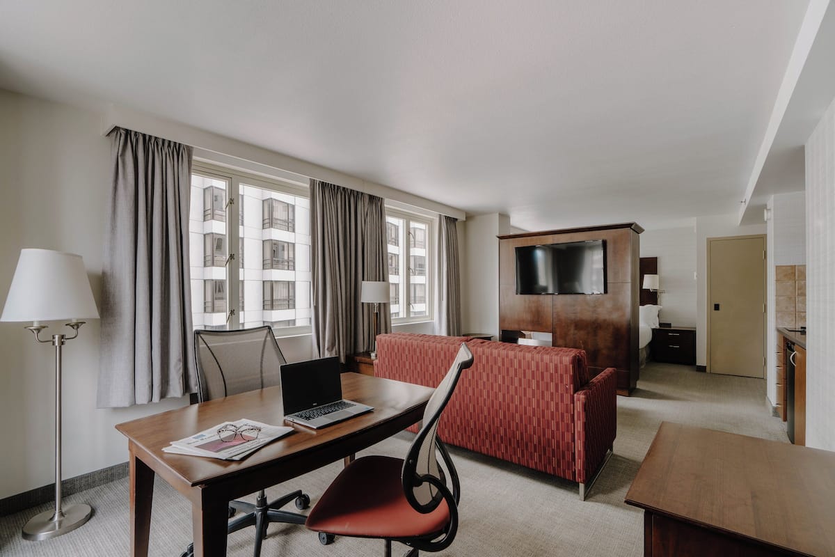1 bedroom, premium bedding, pillowtop beds, in-room safe