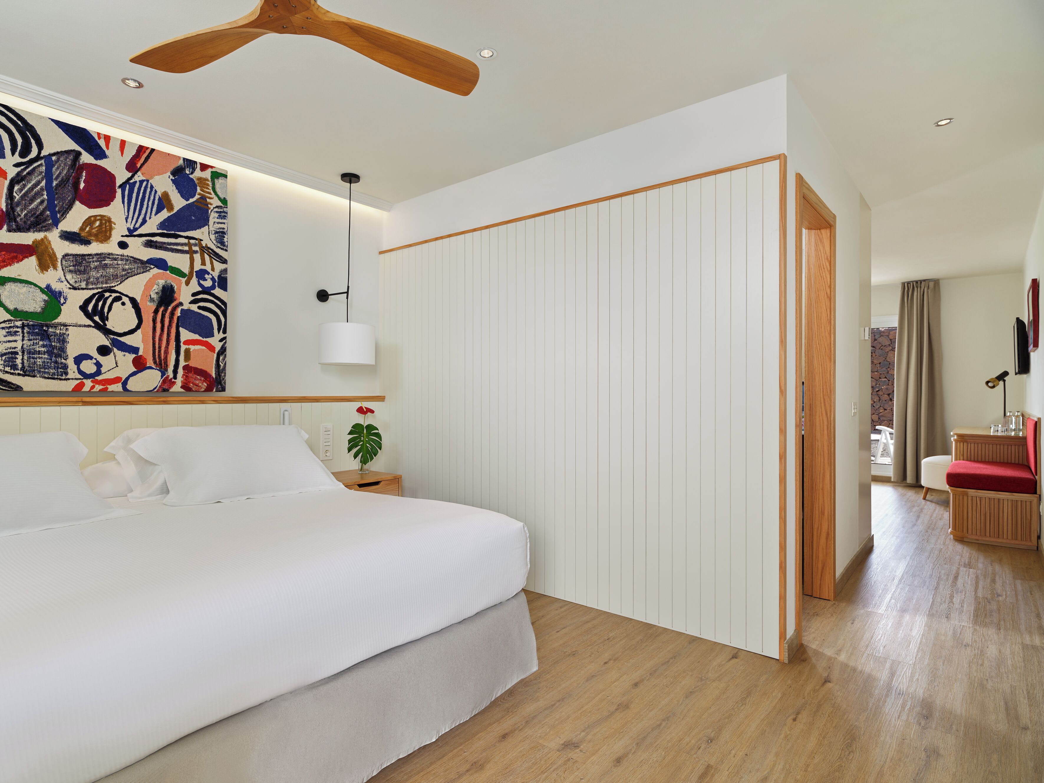 1 bedroom, down duvets, minibar, in-room safe